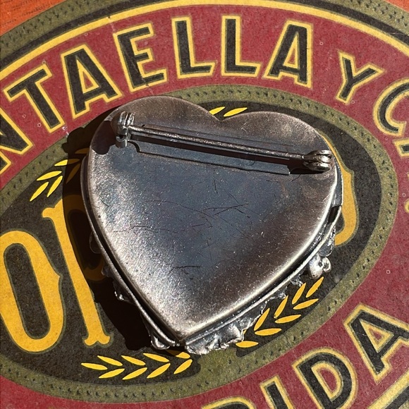 Pewter Photo Frame Pin - Picture 2 of 5